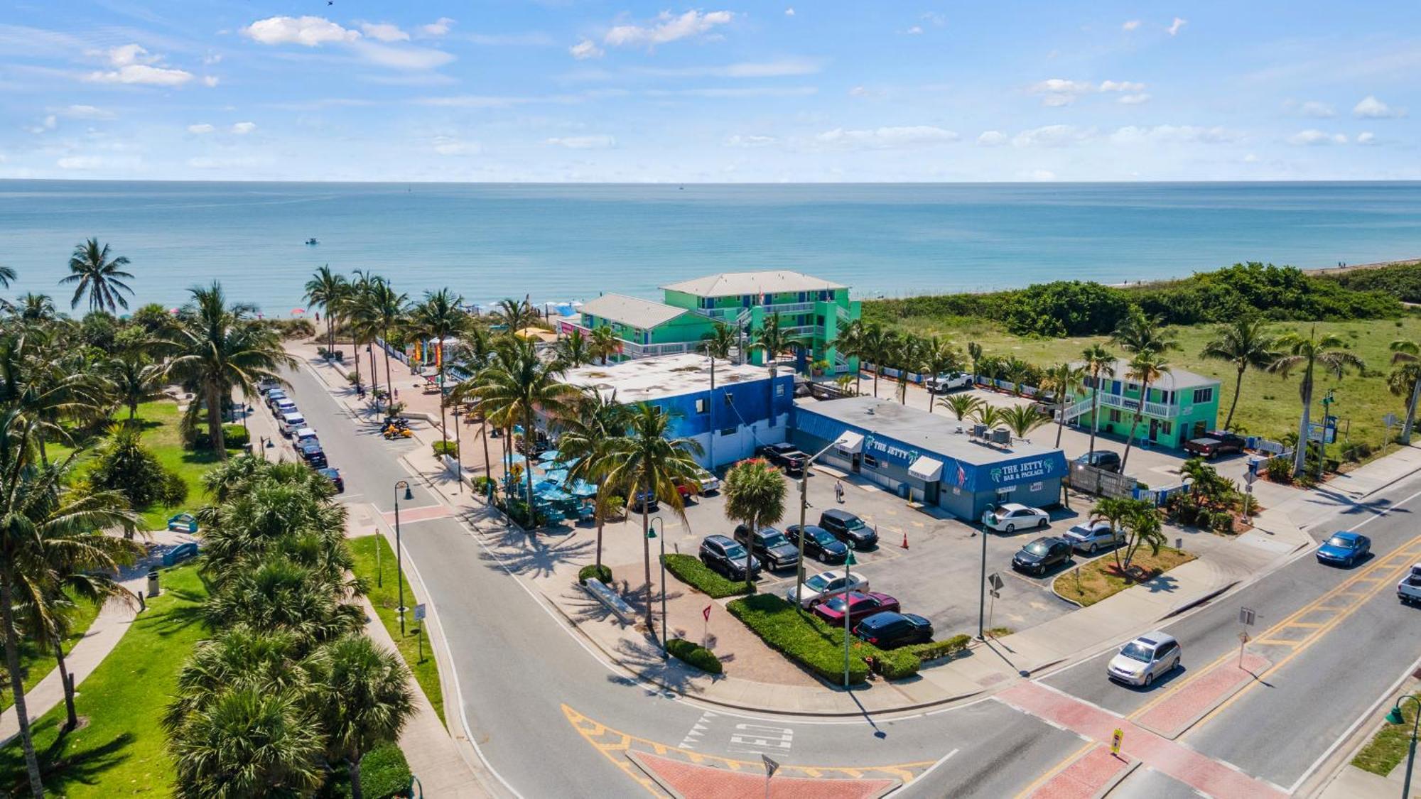 Partial Ocean View Hotel Room- King Bed #1 Fort Pierce Exterior foto