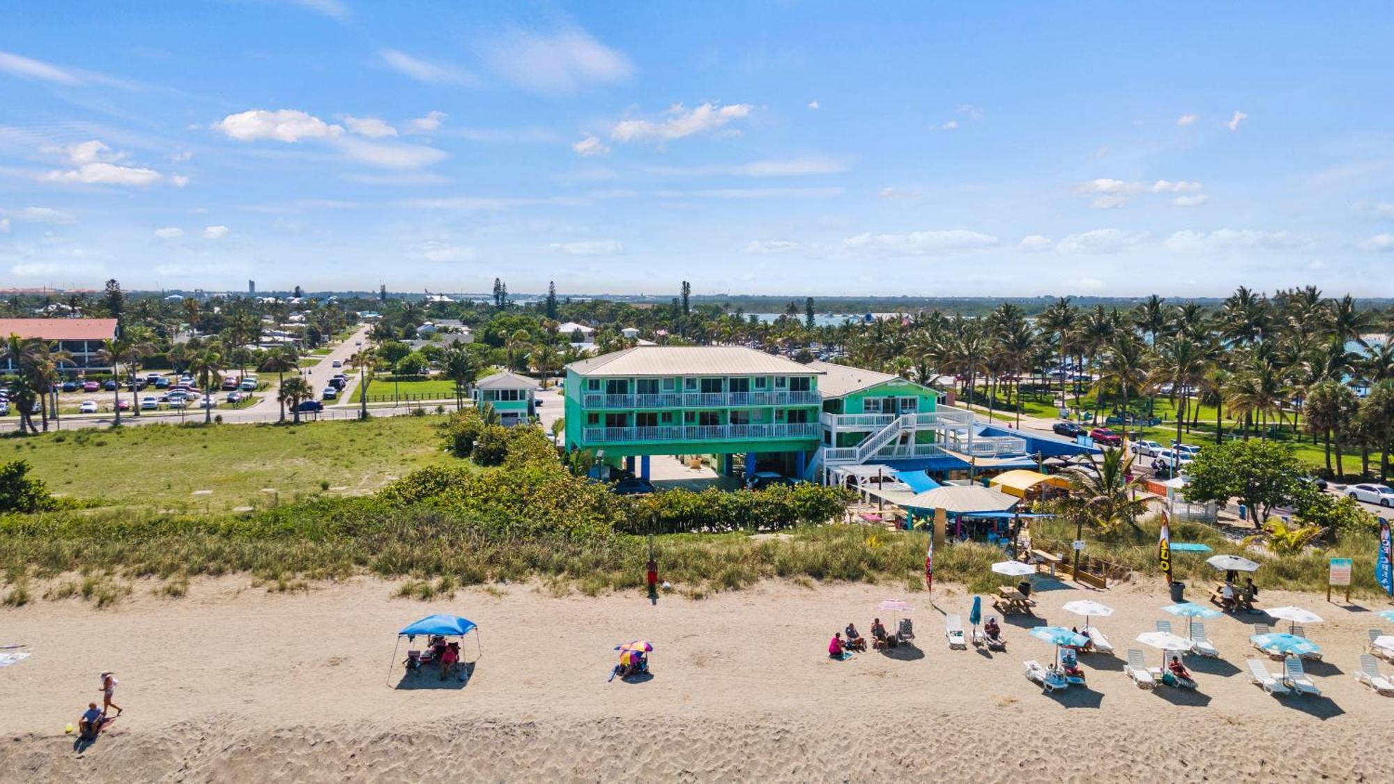 Partial Ocean View Hotel Room- King Bed #1 Fort Pierce Exterior foto